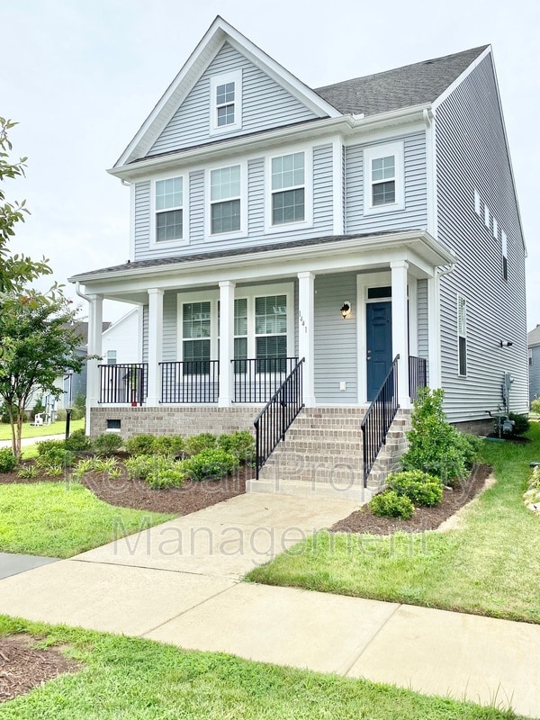 Foto principal - 1441 Independence Blvd