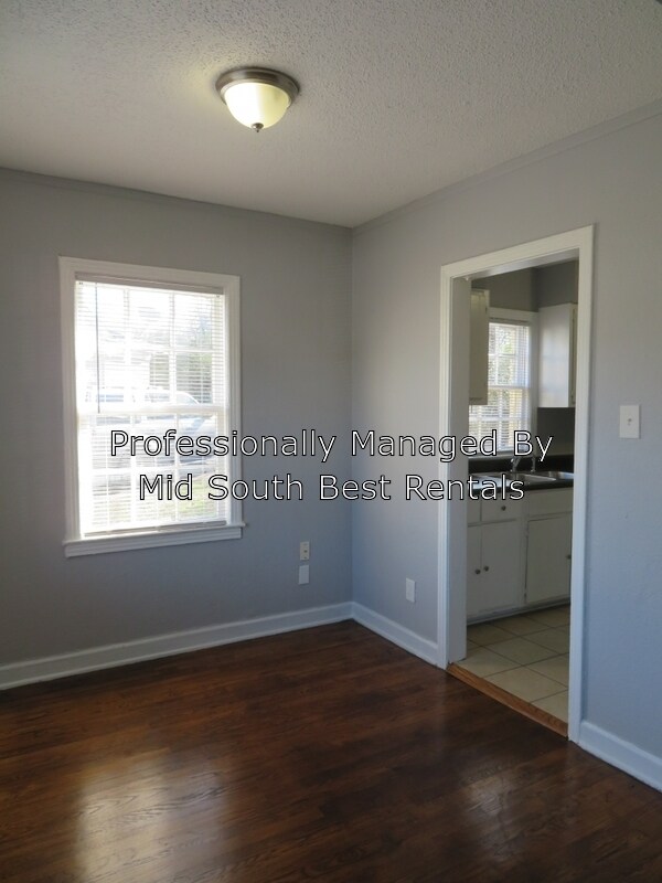 Building Photo - 1393 Kimball Cove