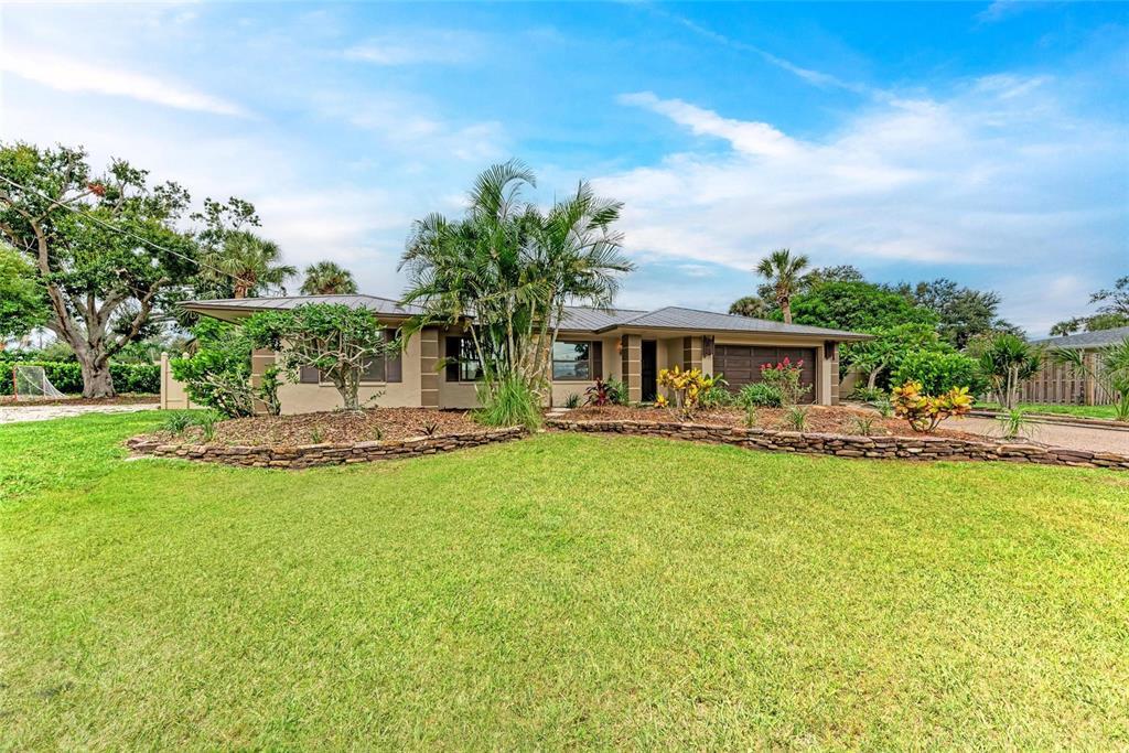 Foto principal - 451 N Shore Dr