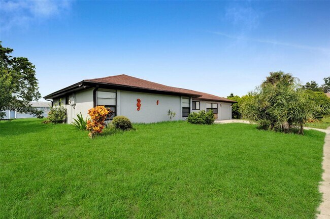 Building Photo - 1321 Frizzell Ln NW
