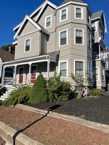 Primary Photo - 413-415-415 Lebanon St