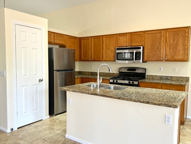 Building Photo - 21217 N 79th Dr