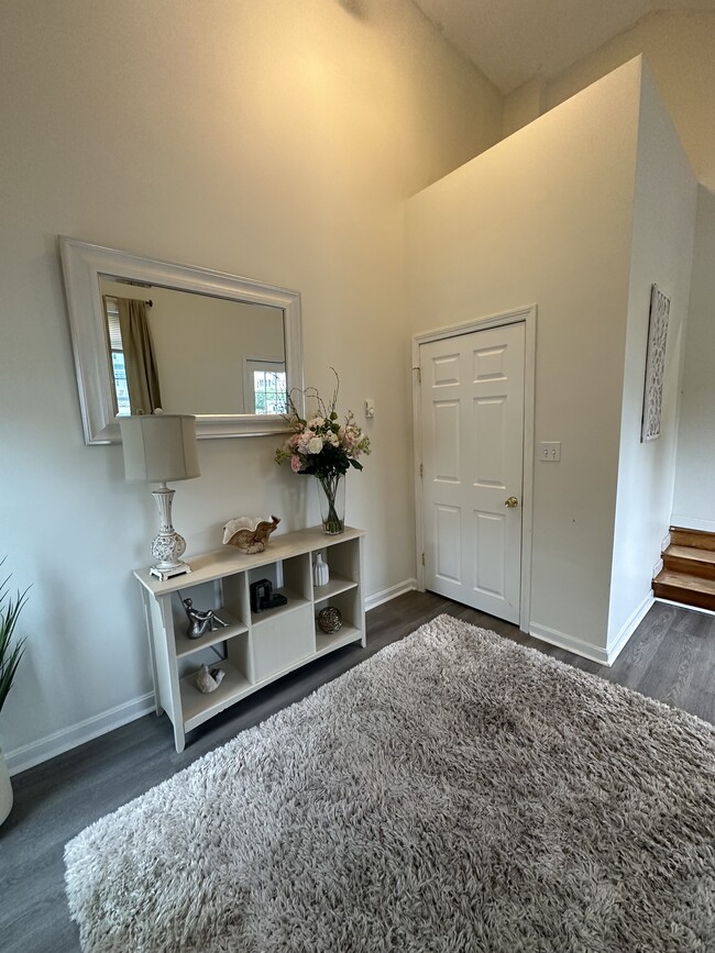 Office/Den/Extra Room off Entry way - 67 Maple Ave