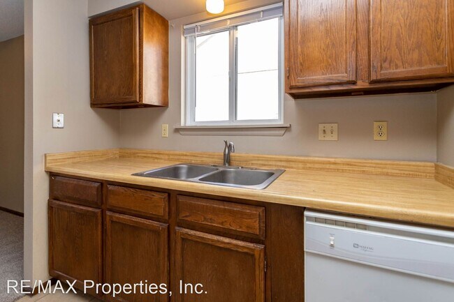 Foto del edificio - 2 br, 1 bath House - 5421 Fiesta Lane