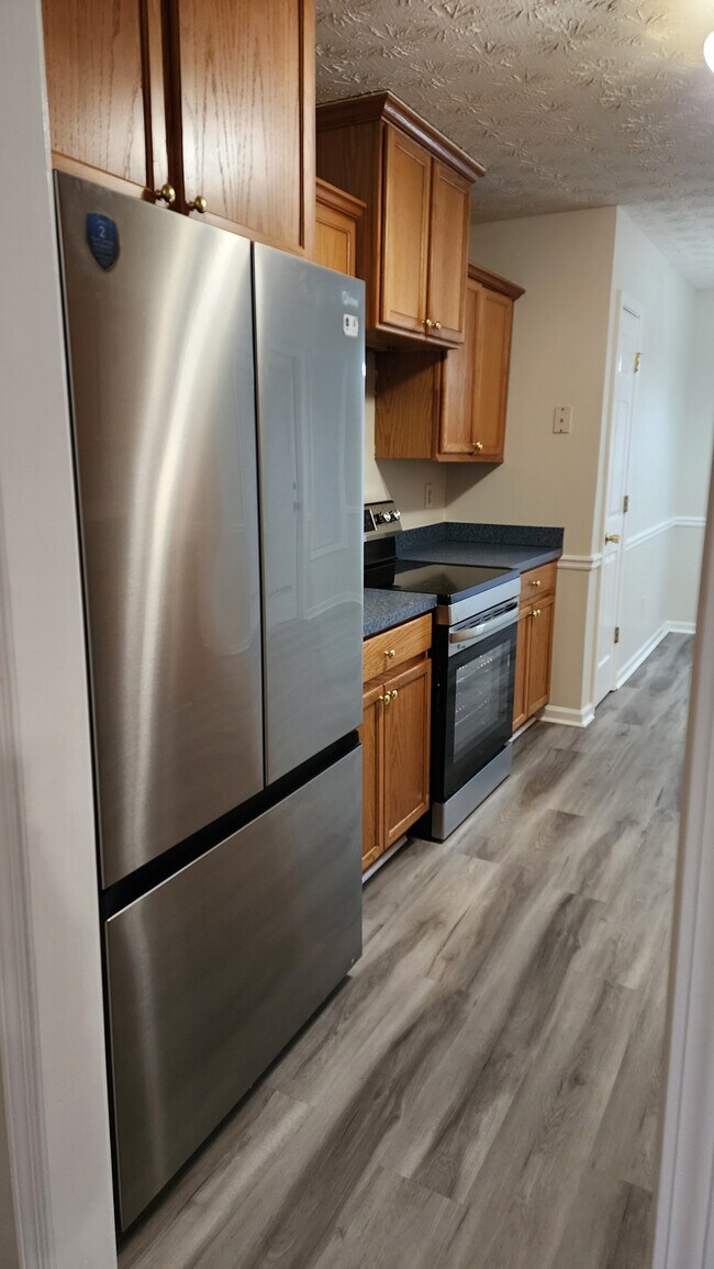 Foto del edificio - 45 Spring Valley Way