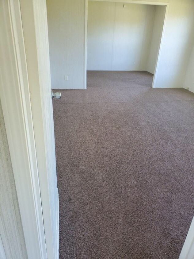 Building Photo - 1842 Drennon Cir