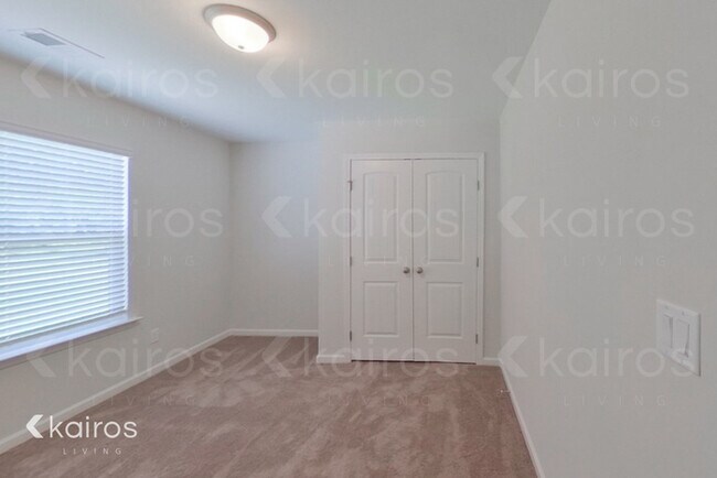 Building Photo - 30 Carrollton Dr.