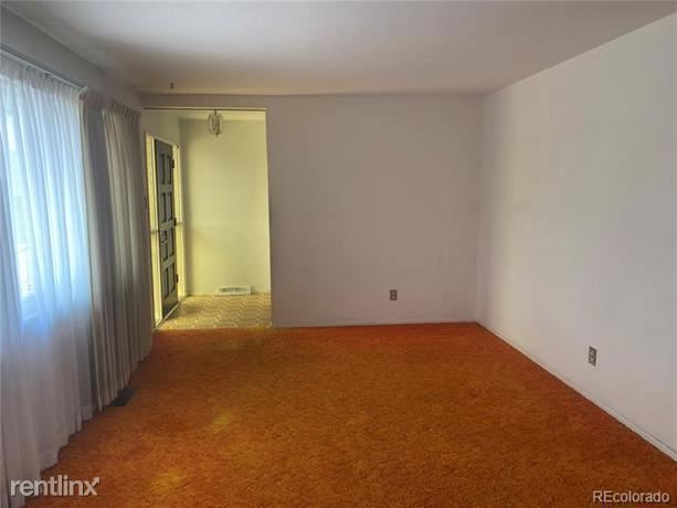 Foto del edificio - 4 br, 1 bath House - 16993 E Bethany Place