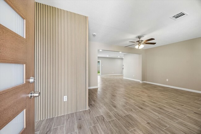 Building Photo - 4315 Kelling St