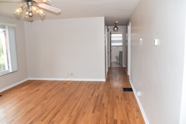 Photo - 6989 Salem Rd House