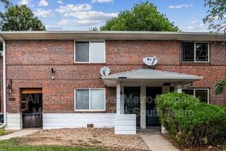 Building Photo - 10207 E 14th Ave