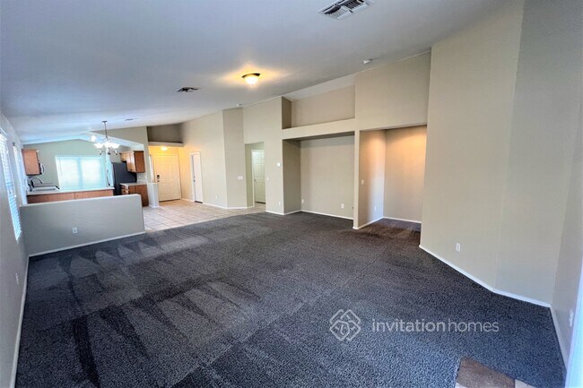 Building Photo - 10336 E Calypso Ave