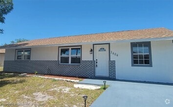 Building Photo - 3404 Romeo St