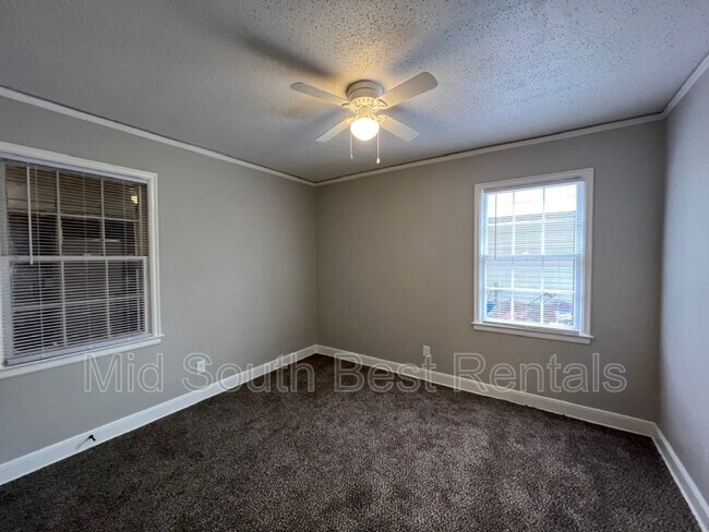 Foto del edificio - 4285 Leatherwood Ave