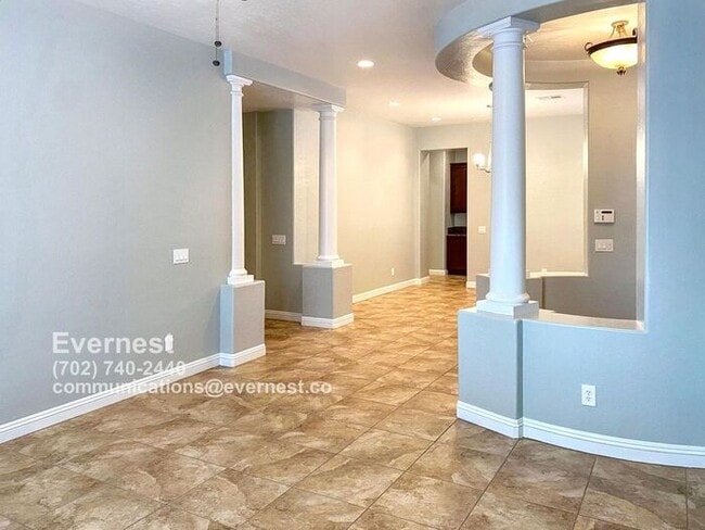 Building Photo - 8225 Broad Peak Dr