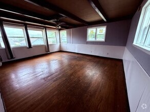 Building Photo - 525 Camden Rd