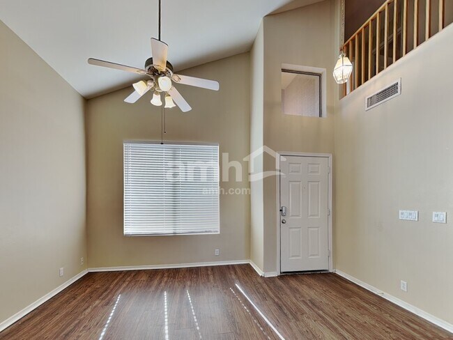 Foto del edificio - 8644 W Kathleen Rd