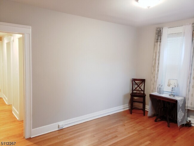 Foto del edificio - 224 Glenwood Ave