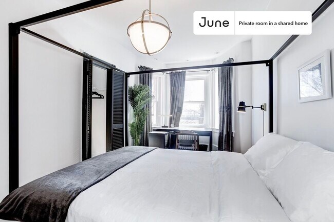 Foto del edificio - Room in Shared 4 bed/1.5 bath home in Capitol Hill