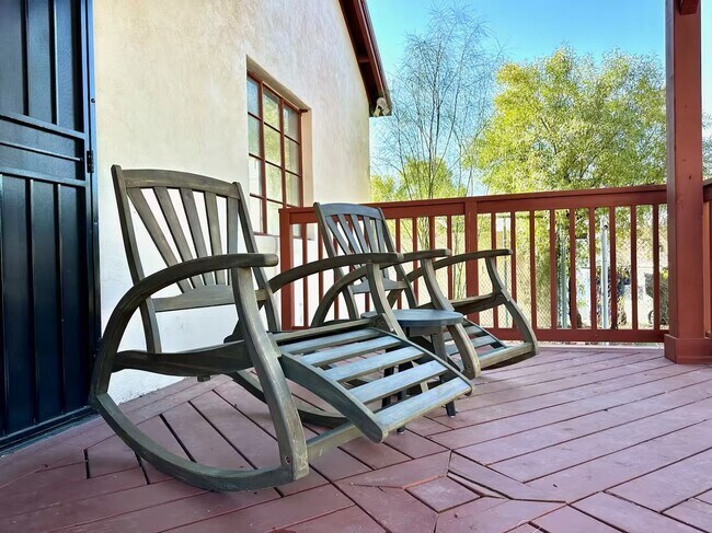 Building Photo - Historic Barrio Home Downtown Tucson