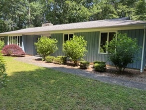 Building Photo - 32 Sheep Pasture Rd