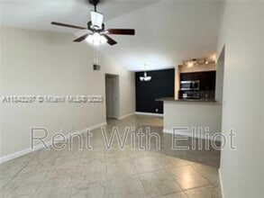 Building Photo - 2926 S University Dr