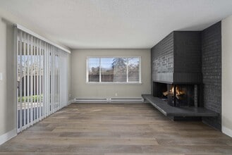 Building Photo - The Larson