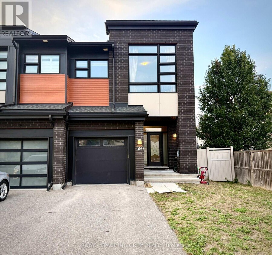 Photo principale - 550 Borbridge Ave