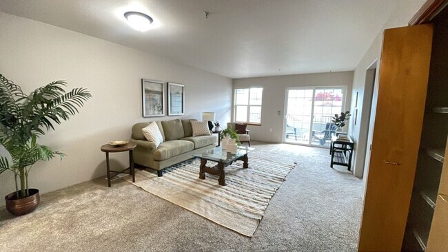 Building Photo - Mountain Meadows 2 Bedroom Condo for lease...