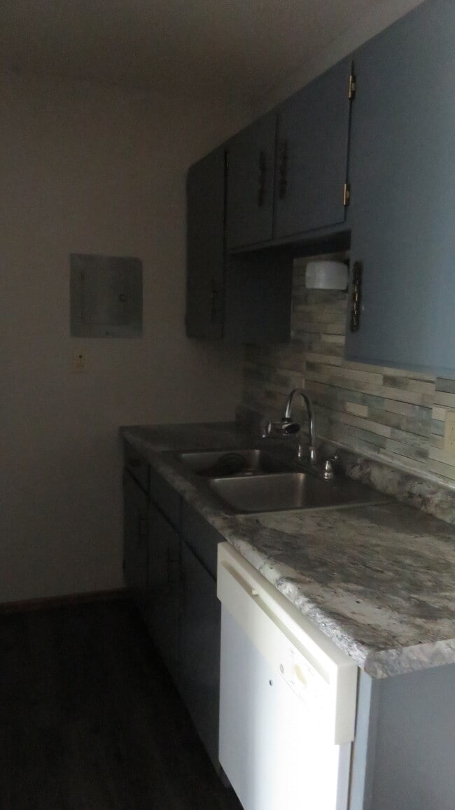 kitchen - Parkview Apartments