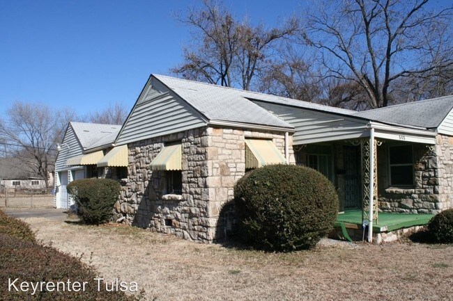 Building Photo - 503 E Young St