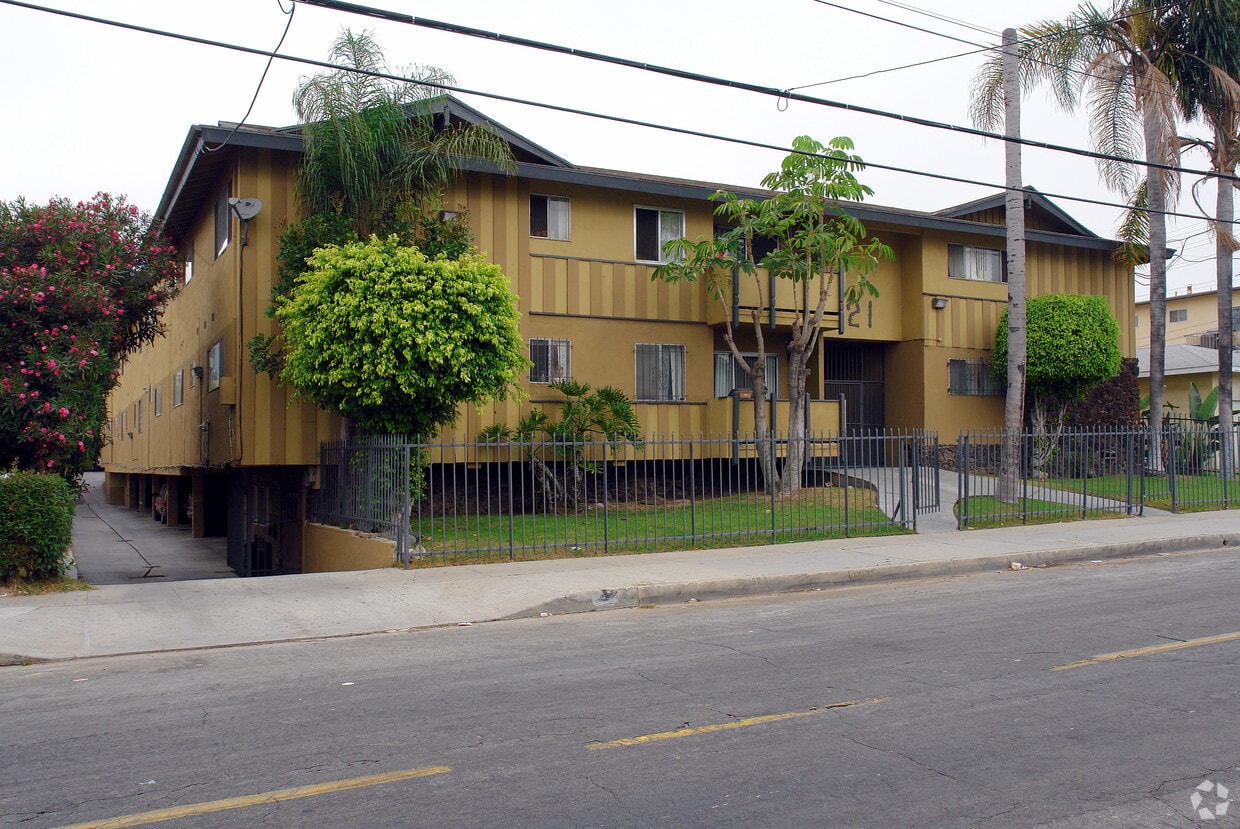 521 W Hyde Park Blvd Multifamily in Inglewood, CA Westside Rentals