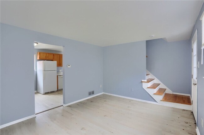 Building Photo - 436 Brierly Ln
