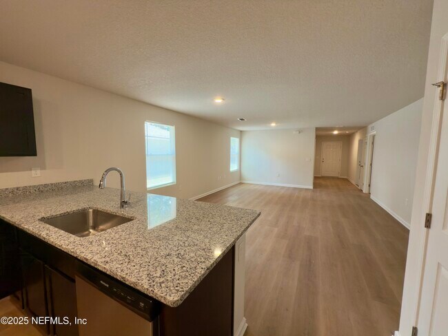 Foto del edificio - 8167 Firetower Rd