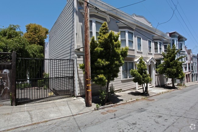 Building Photo - 343-357 Oak St. & 240-242 Li
