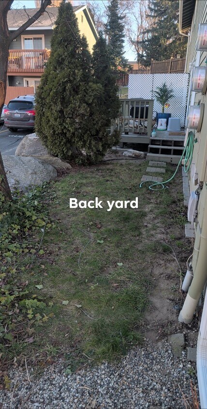 Foto del edificio - 939 N Baker Ave