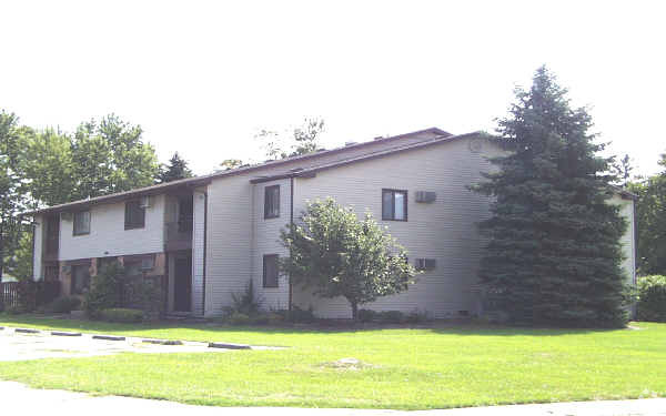 Primary Photo - 7440 Crosscreek Dr