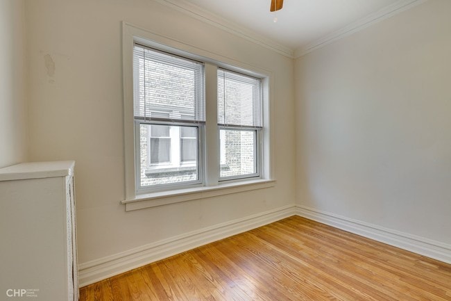 Dining Area - WASHTENAW