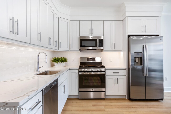 Foto del edificio - 298 Westwood Ave