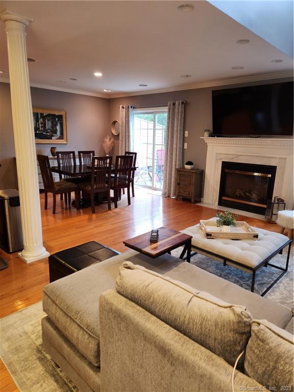 Building Photo - 1102 Gray Fox Ln