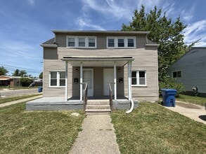 Building Photo - 11359 Maxwell Ave