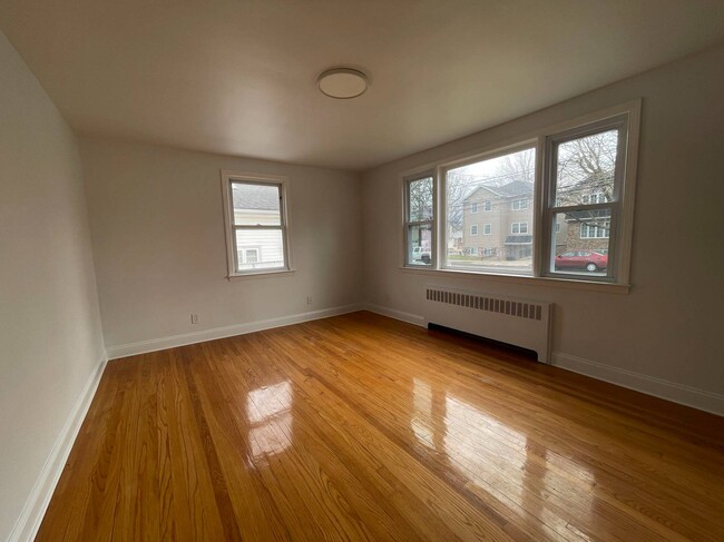 Building Photo - 229 Burgher Ave