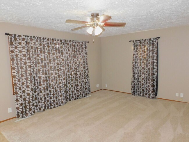 Foto del edificio - 3 bed 2 bath home