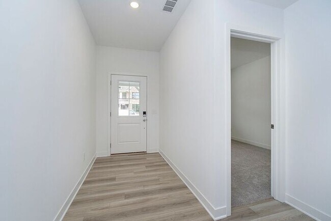 Building Photo - Brand New 5 Bedroom 3 Full Bath in Booming Westfield!