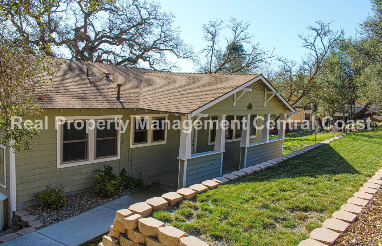 Foto principal - AVAILABLE MARCH - Lovely Atascadero Home -...