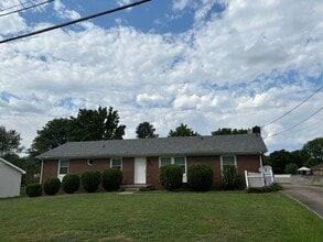 Building Photo - 927 Kenwood Dr