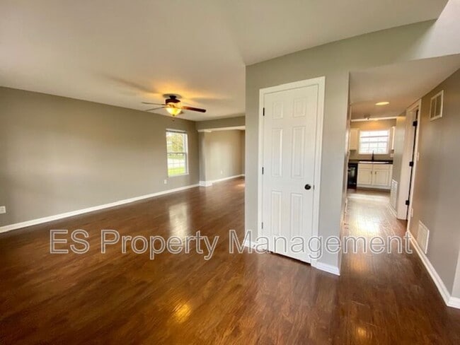 Foto del edificio - 6629 W Denton Dr