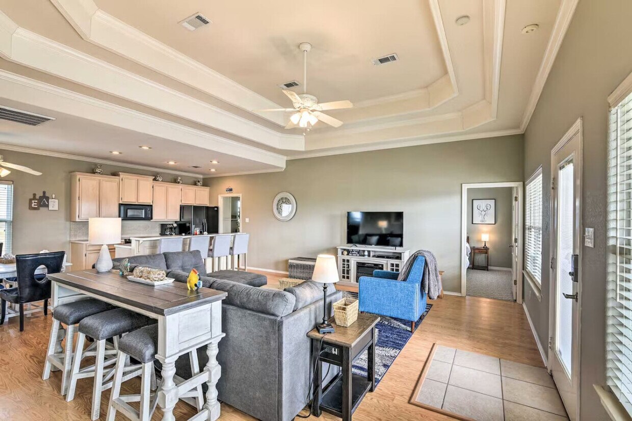 Foto principal - 3229 Castle Dr