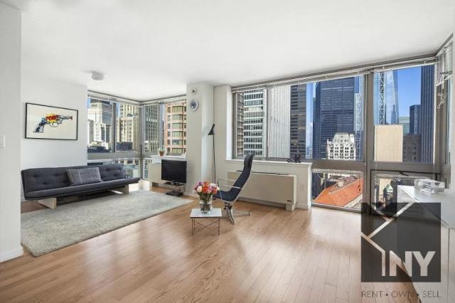 Foto principal - 3 bedroom in New York NY 10038