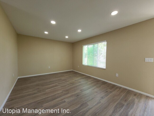 Building Photo - 3 br, 1.5 bath House - 6331 Dinamica Way